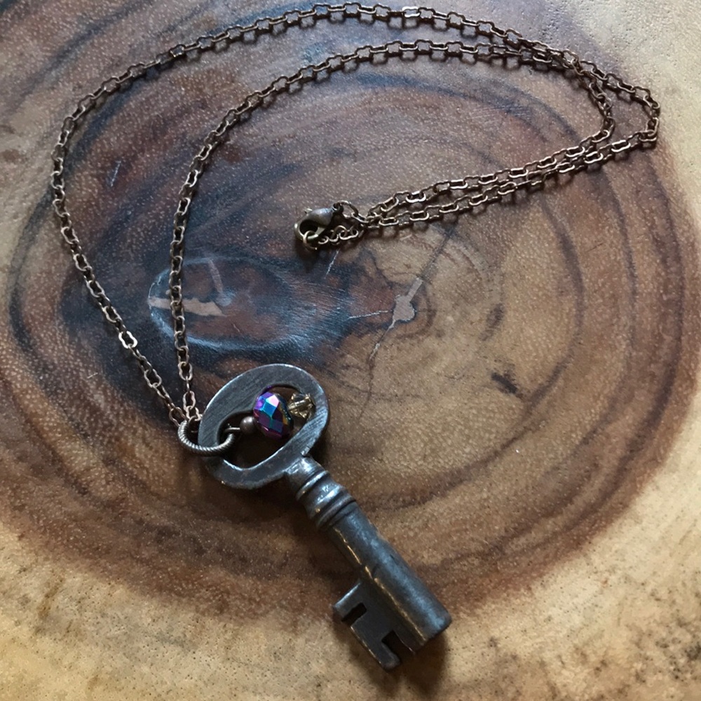 Key necklace